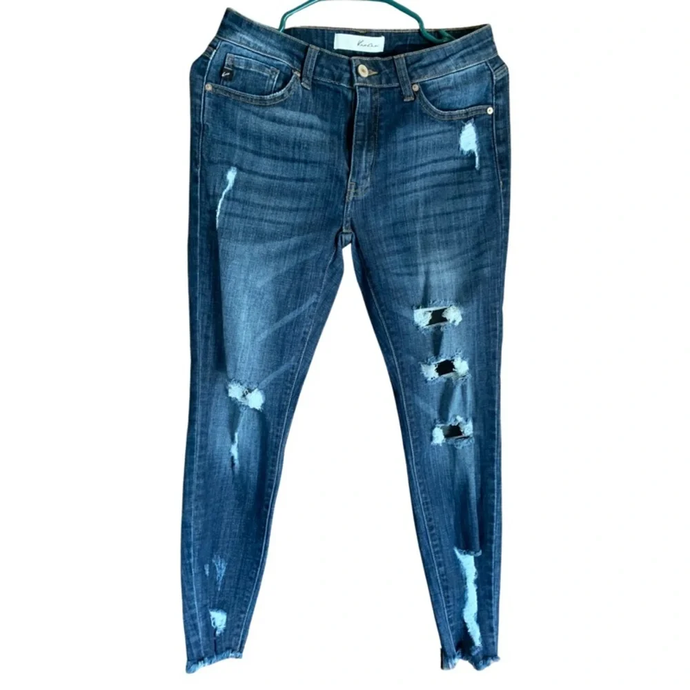 NWT KanCan Distressed Skinny Jeans 9/28 - Picture 1 of 3